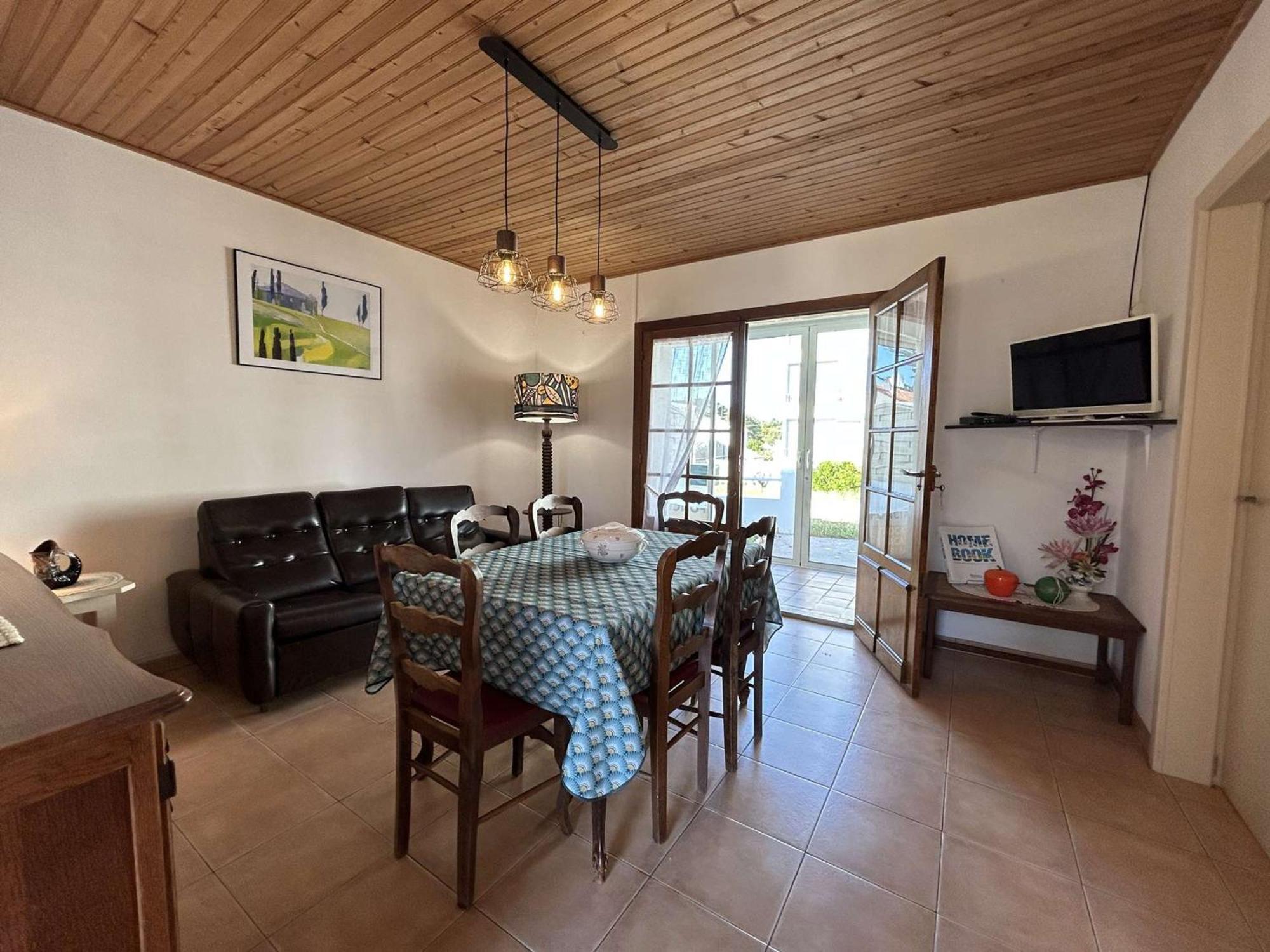 Maison 3 Pieces Pres De L'ocean, Cour Privee, Equipe, 5 Couchages - - Fr-1-224c-141